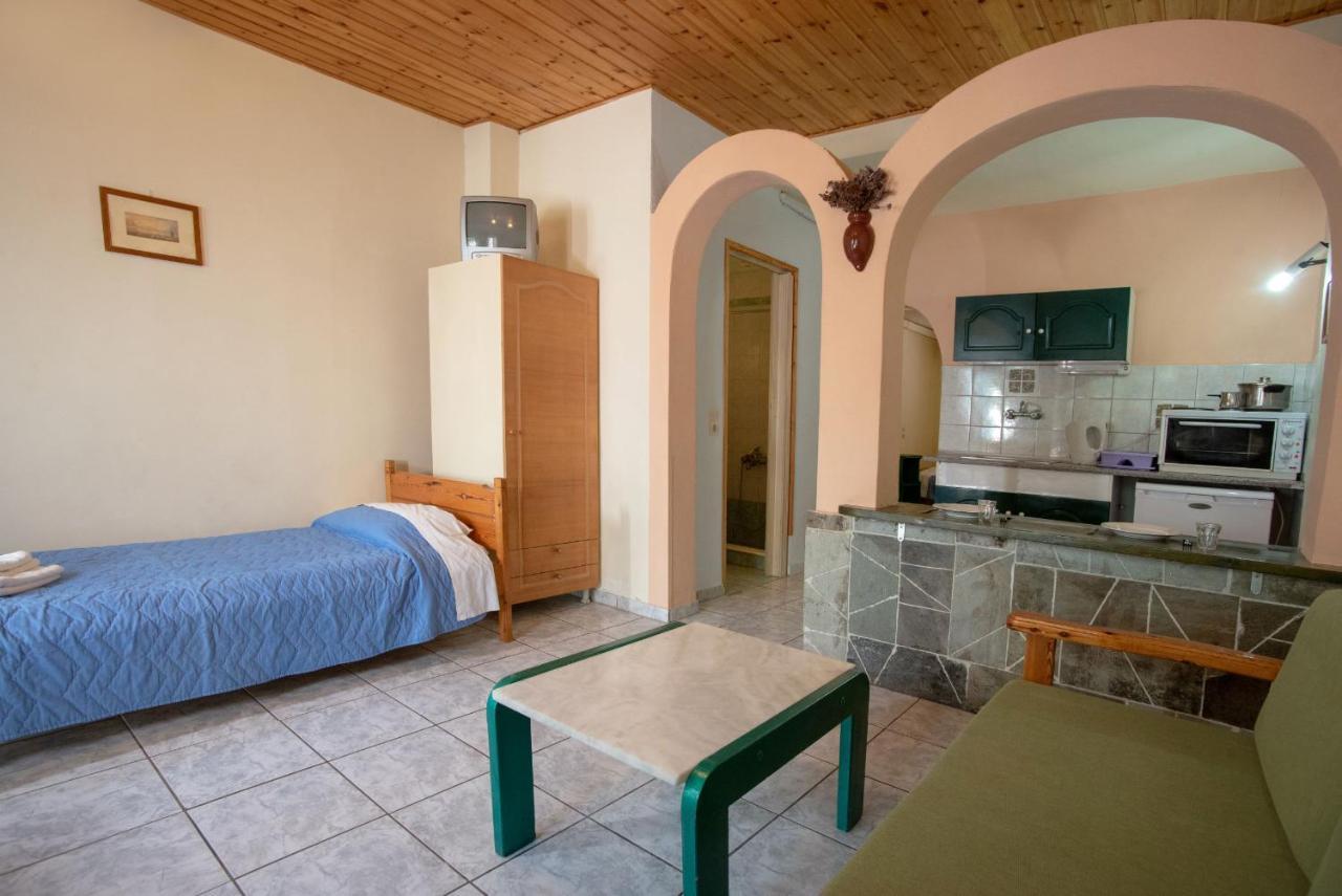 Kleoni Club Apartments Толон Экстерьер фото