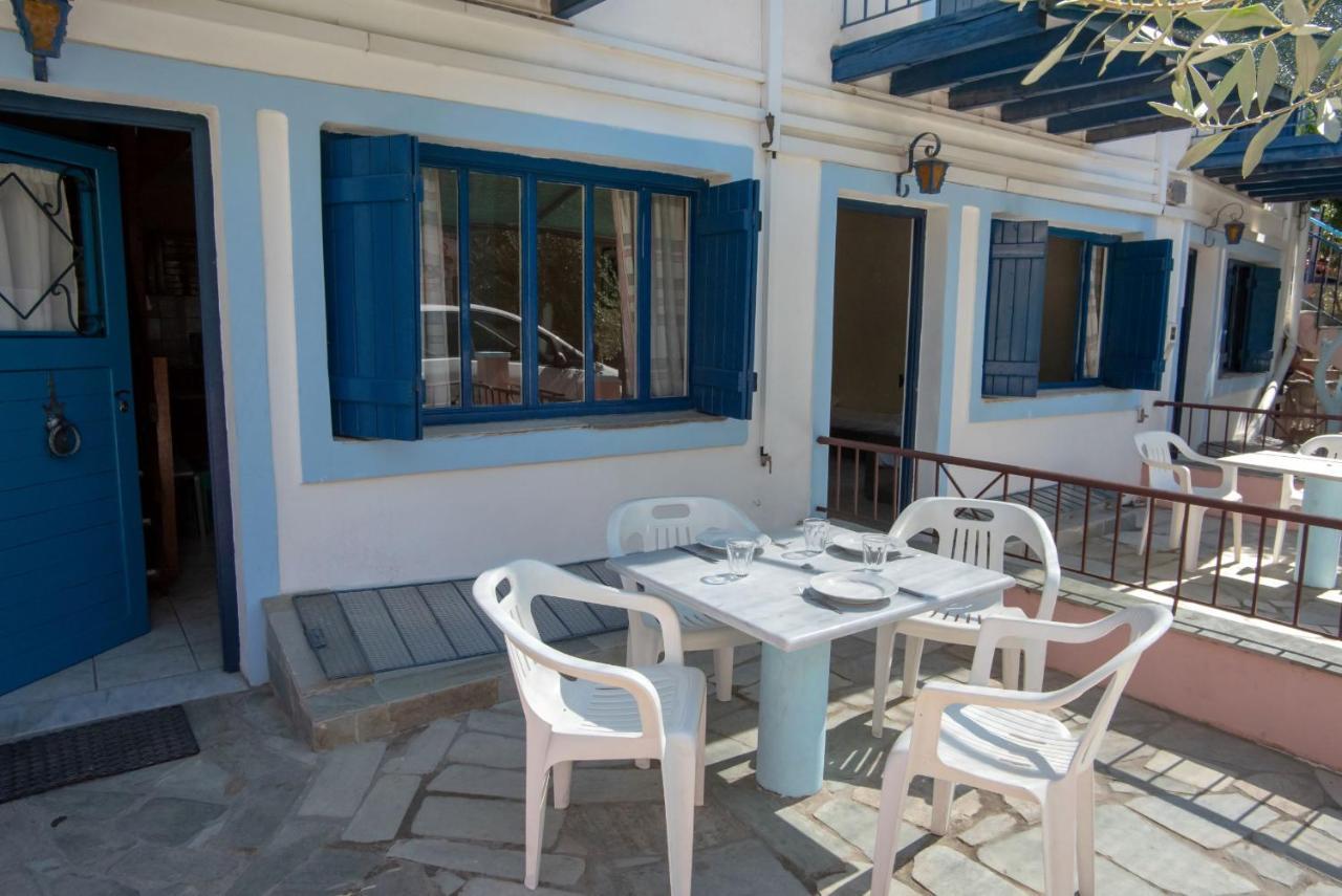 Kleoni Club Apartments Толон Экстерьер фото