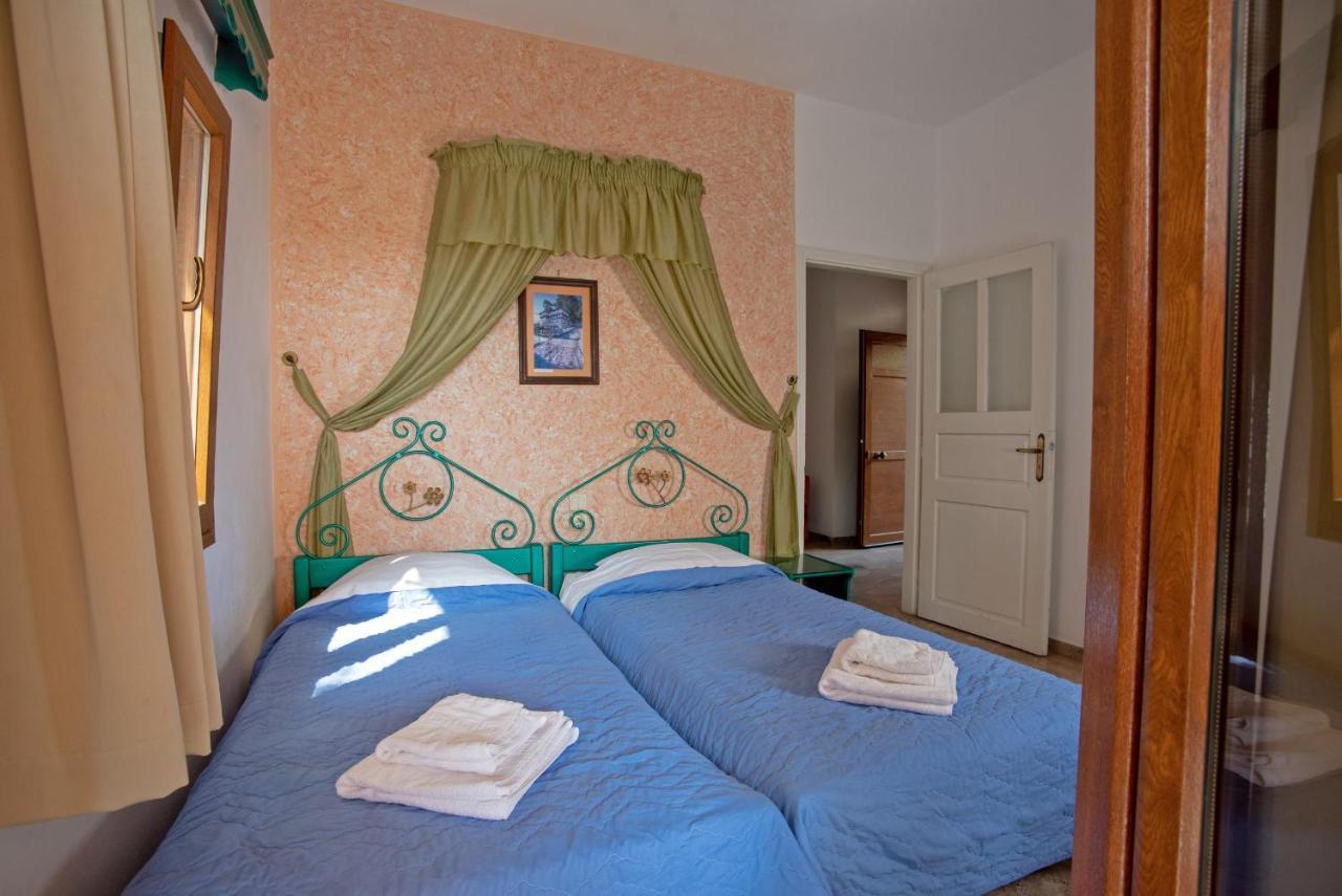 Kleoni Club Apartments Толон Экстерьер фото