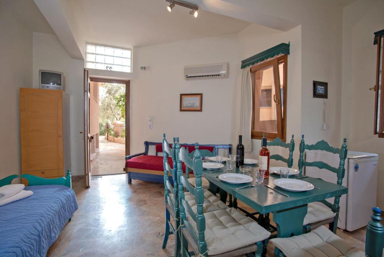 Kleoni Club Apartments Толон Экстерьер фото