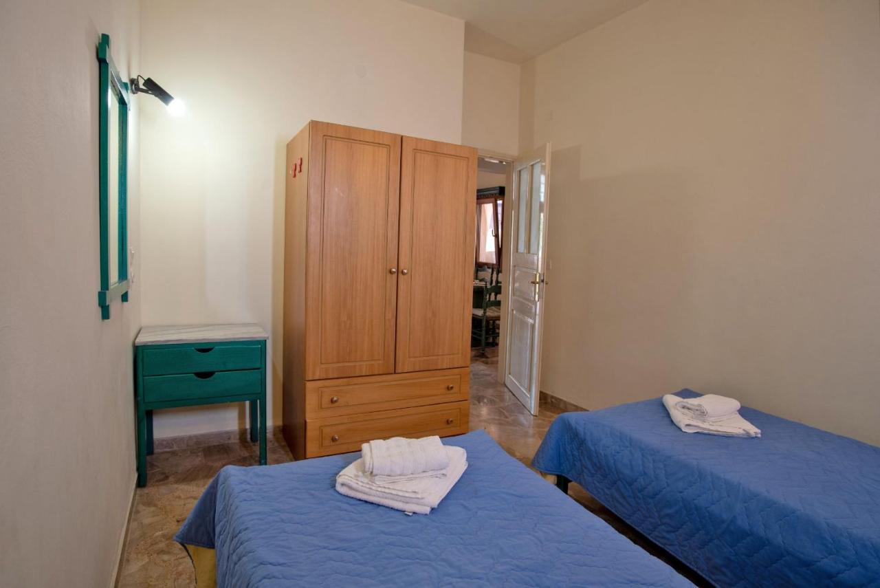 Kleoni Club Apartments Толон Экстерьер фото