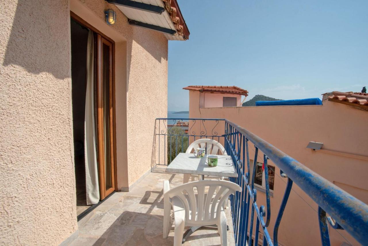 Kleoni Club Apartments Толон Экстерьер фото